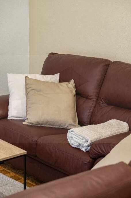 Apartamento El Llar Del Gueelu Gijón Exterior foto