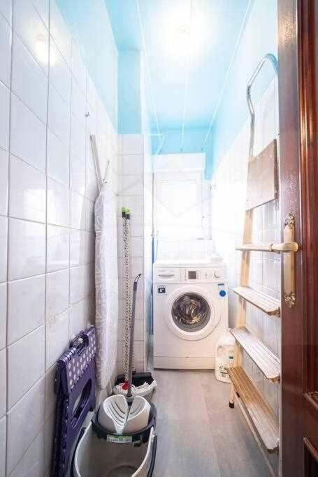 Apartamento El Llar Del Gueelu Gijón Exterior foto