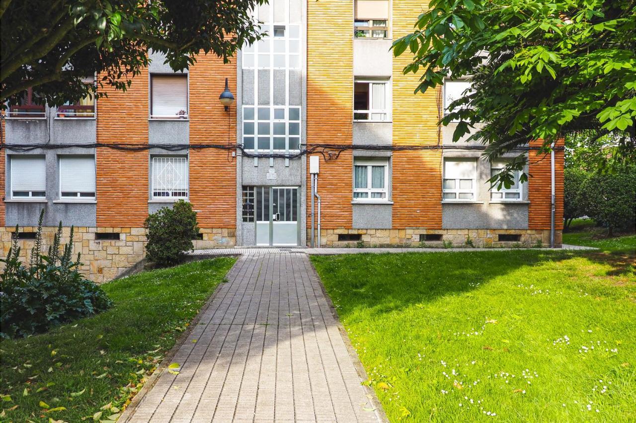 Apartamento El Llar Del Gueelu Gijón Exterior foto